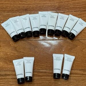 Chanel Le lift sample set